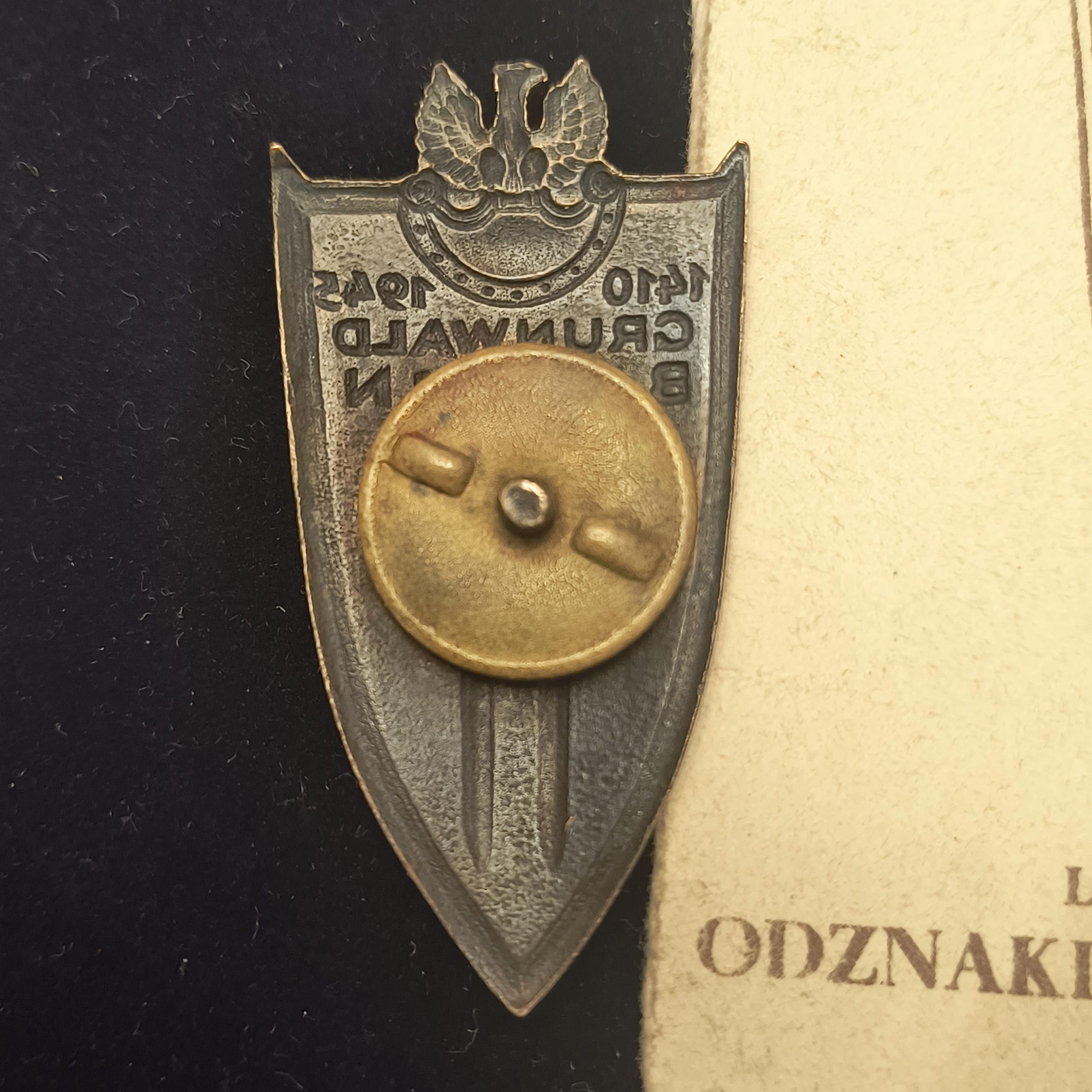 Odznaka Grunwaldu wraz z legitymacją 1946 r.