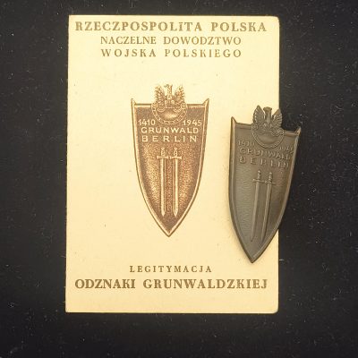 Odznaka Grunwaldu wraz z legitymacją 1971 r.