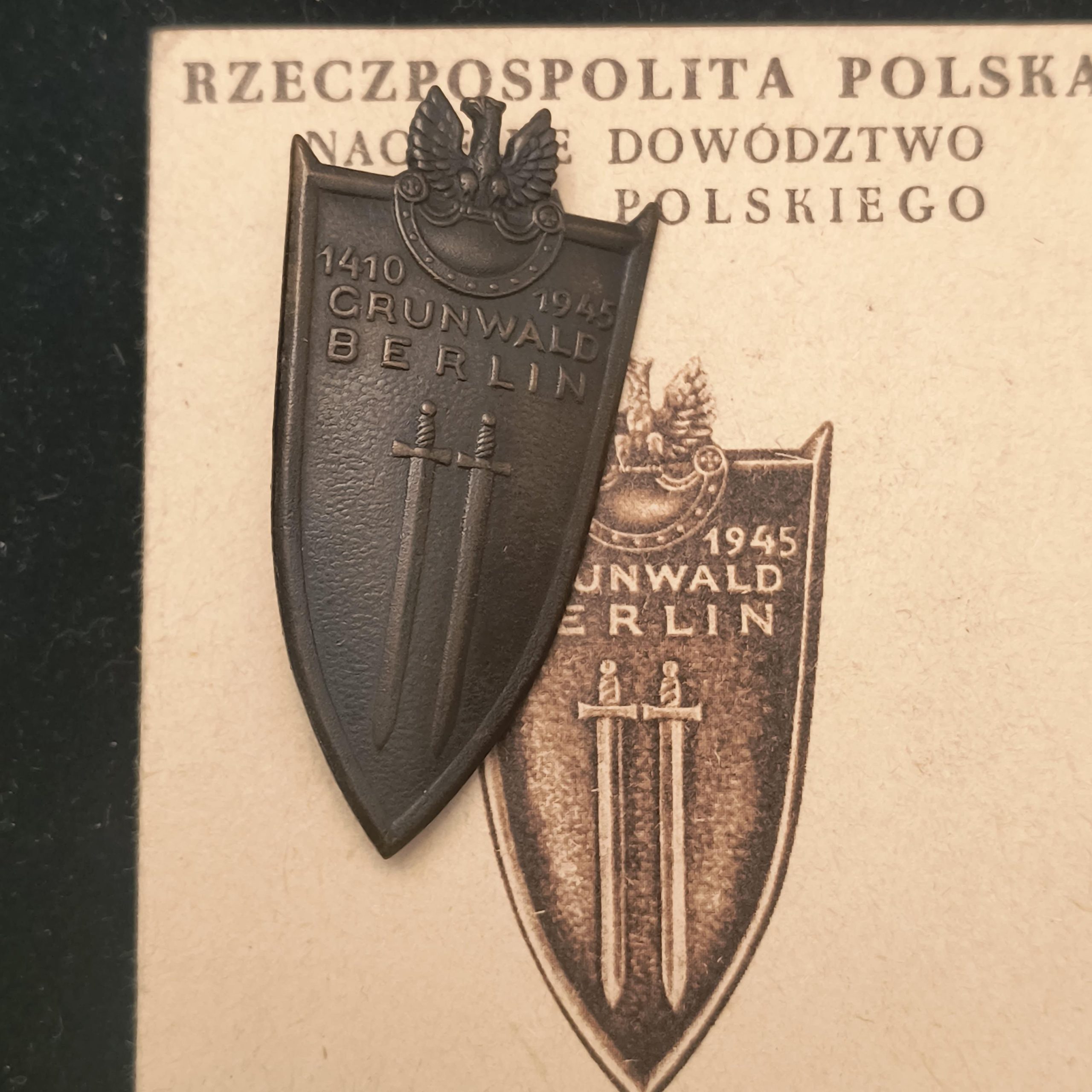 Odznaka Grunwaldu wraz z legitymacją 1971 r.