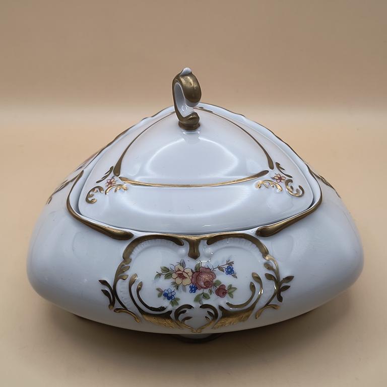 Bomboniera porcelanowa,szkatuła Bogucice