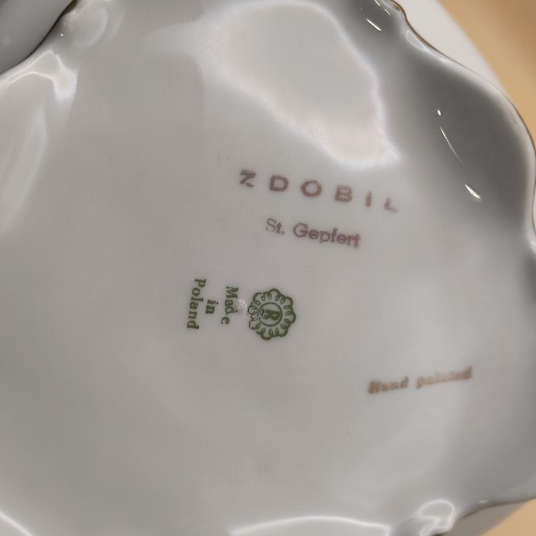Bomboniera porcelanowa,szkatuła Bogucice