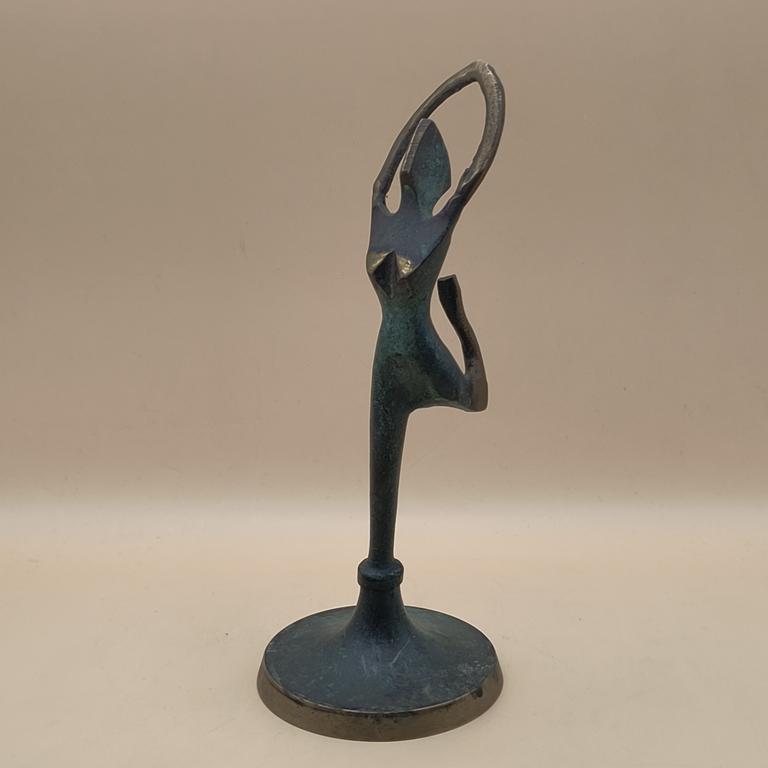 Modernistyczna figurka baletnicy
