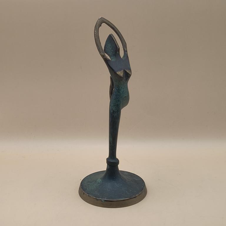 Modernistyczna figurka baletnicy