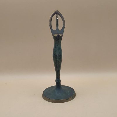 Modernistyczna figurka - baletnica