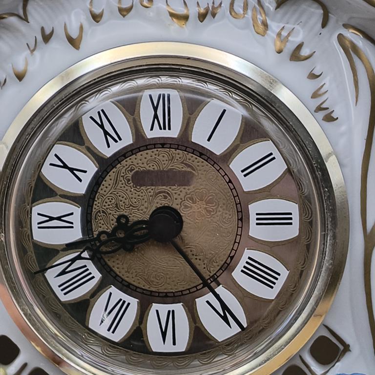 Porcelanowy zegar  PMP Plaue