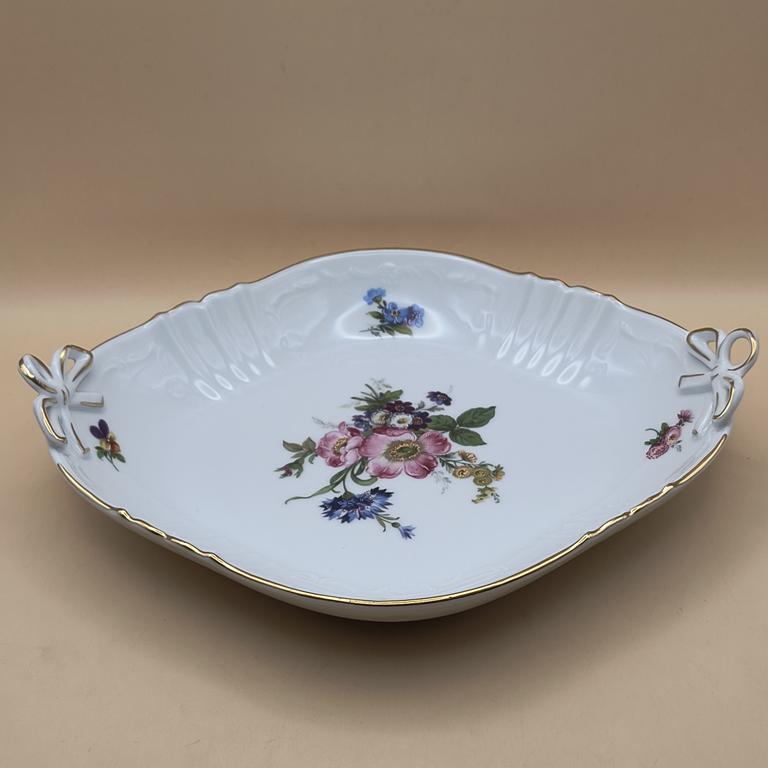 Patera porcelanowa AK Kaiser