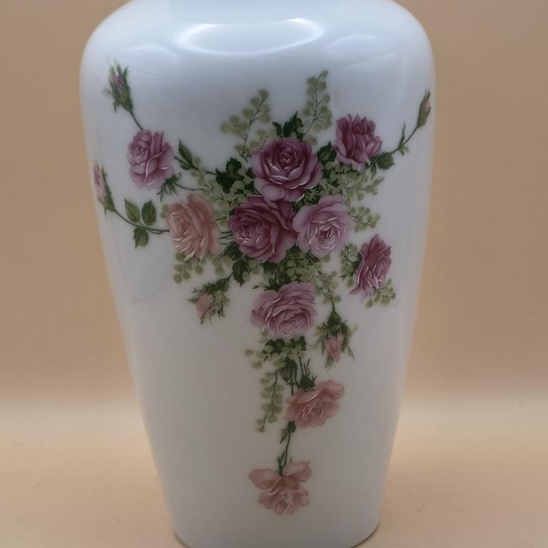 Wazon porcelanowy KPM - róże