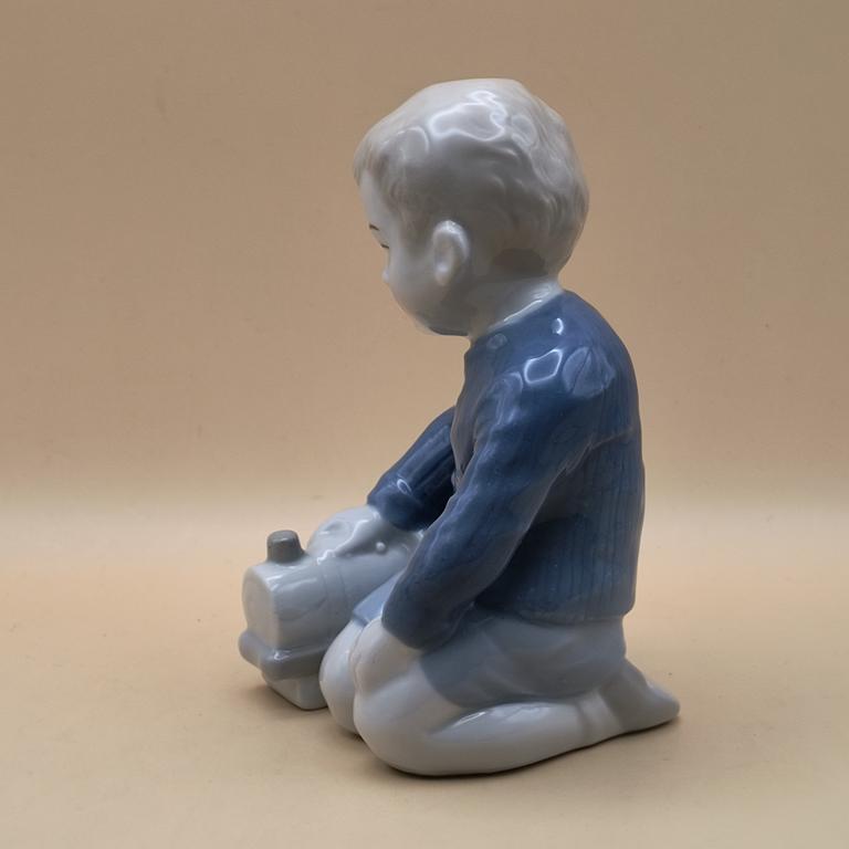 Figurka chłopca  Wagner & Apel
