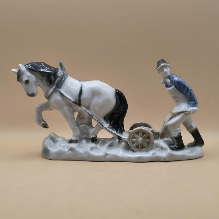 Figurka porcelanowa oracz-Wallendorf