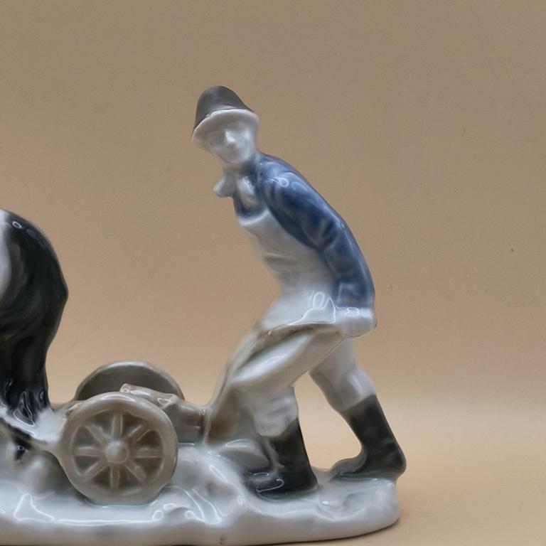 Figurka porcelanowa oracz-Wallendorf